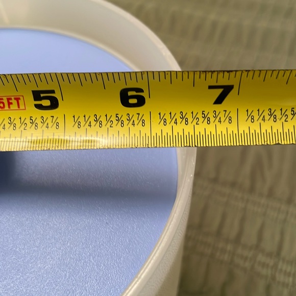 Tupperware Largest Pitcher w/Blue Lid #1416-3 Good Condition - Picture 7 of 9